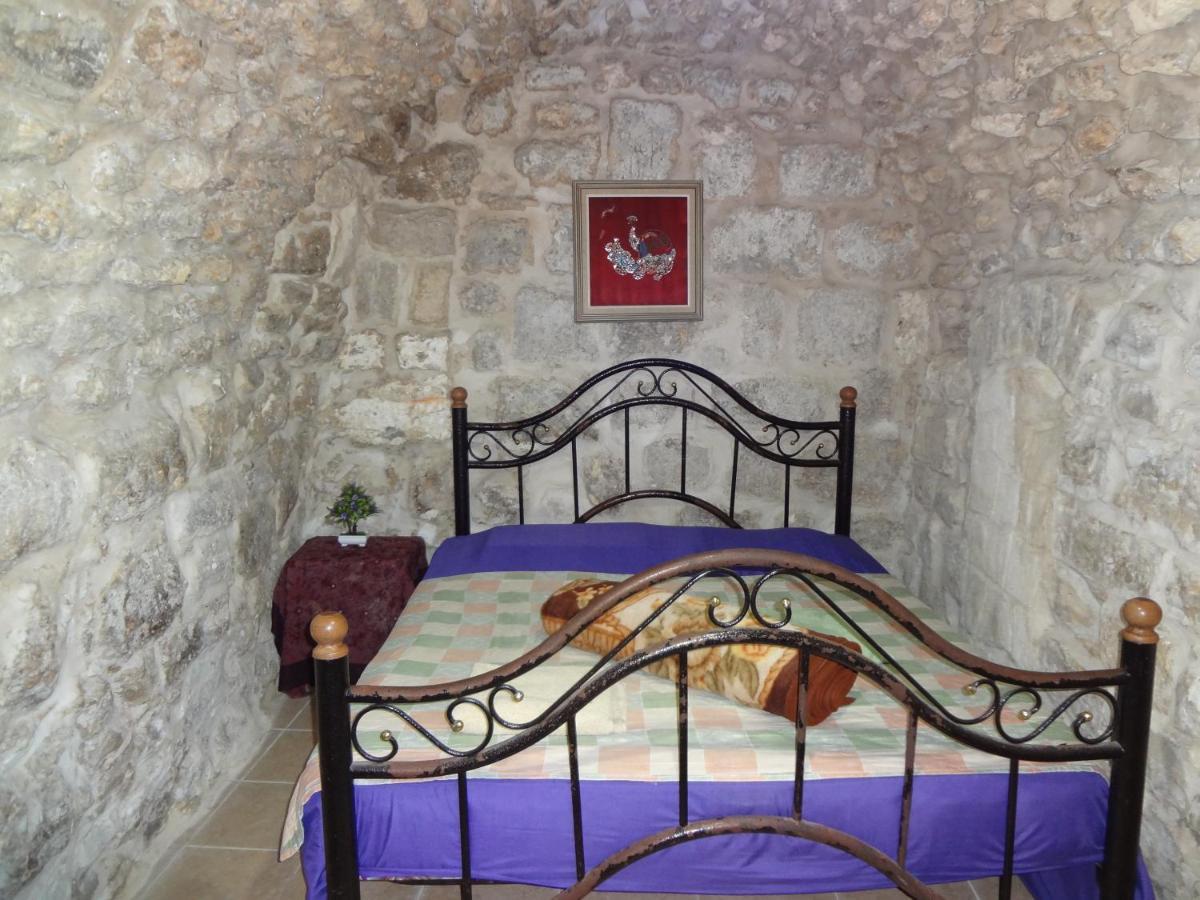 Jaffa Gate Hostel Йерусалим Екстериор снимка
